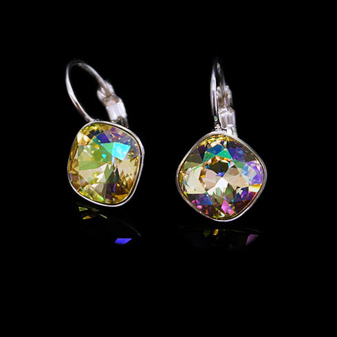 Auskari "Apžilbinošs Mirdzums IV (Luminous Green)" ar Swarovski™ kristāliem